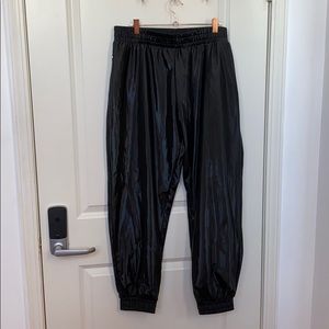 VICTORIAS SECRET SPORT Black Shiny Joggers